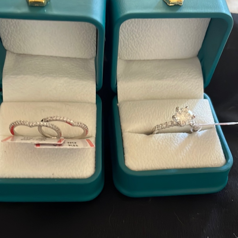 Moissanite Solitaire Diamond